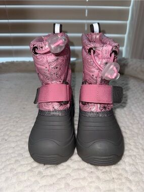 3M Thinsulate Pink and Gray Kids Snow Boots